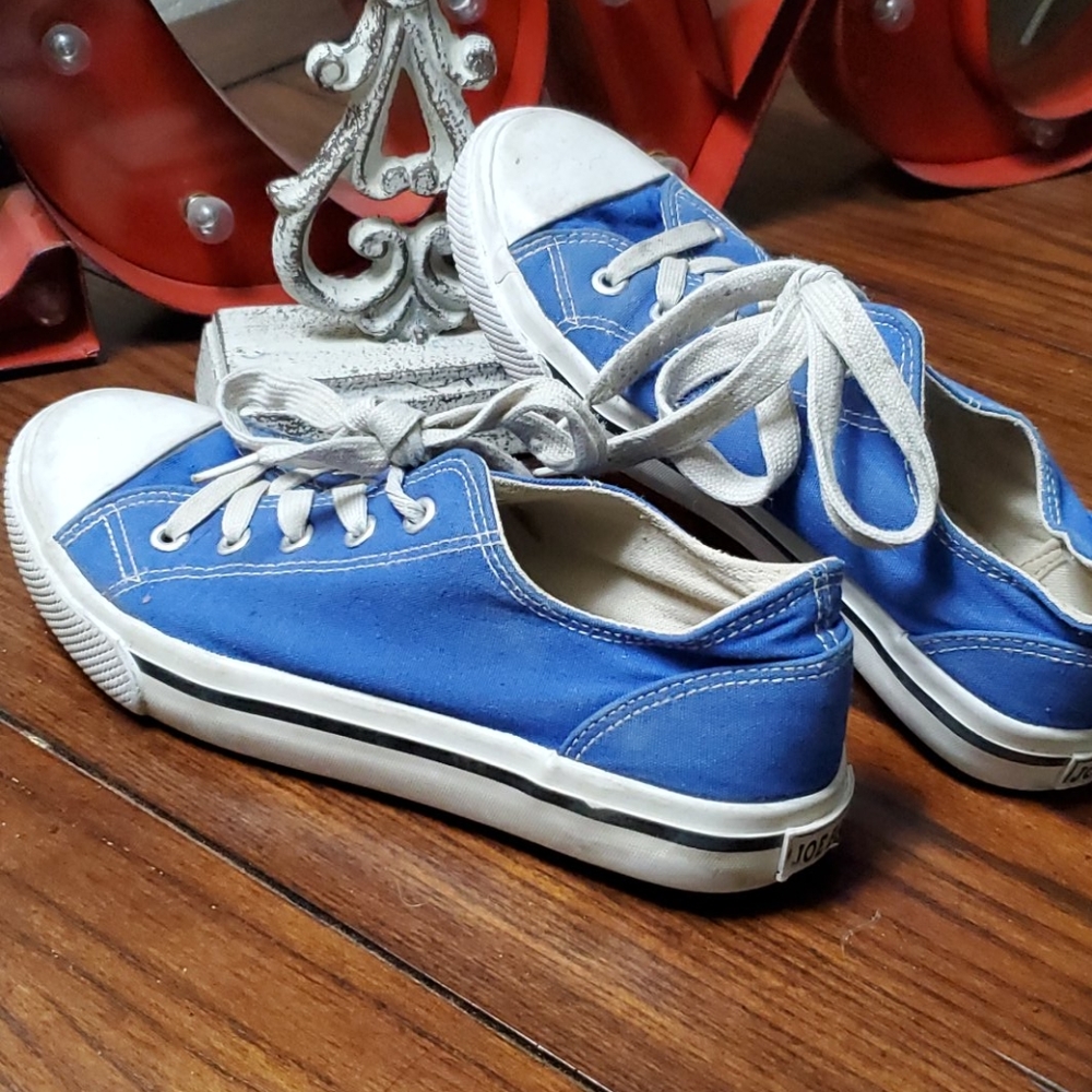 Joe Boxer kids shoe